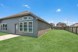 8707 W Cres Lake Cir, Baytown, TX 77521 - Photo 29