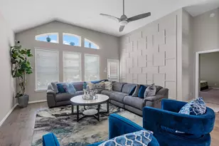 8707 W Cres Lake Cir, Baytown, TX 77521 - Photo 5