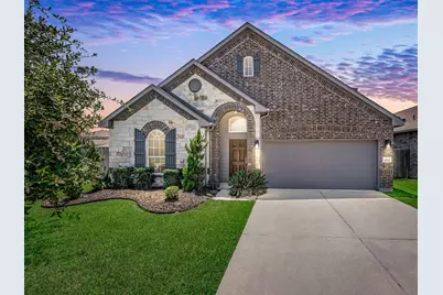 8707 W Crescent Lake Circle, Baytown, TX 77521 - Photo 1