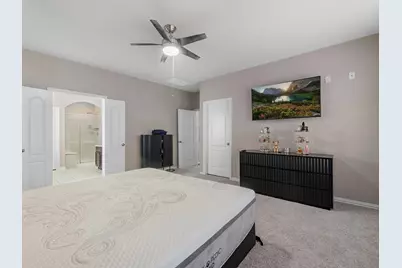 8707 W Crescent Lake Circle, Baytown, TX 77521 - Photo 15