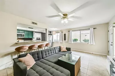 5634 Birchmont Drive #22, Houston, TX 77091 - Photo 3
