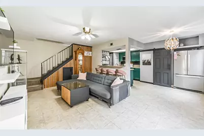5634 Birchmont Drive #C, Houston, TX 77091 - Photo 13