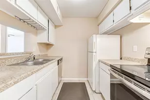 12527 Ashford Meadow Dr, Houston, TX 77082 - Photo 13