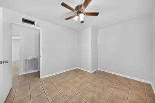 14538 Dartwood Dr, Houston, TX 77049 - Photo 7