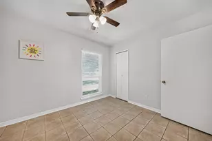 14538 Dartwood Dr, Houston, TX 77049 - Photo 9