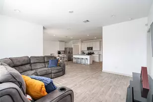 8219 Molasses Wy, Rosharon, TX 77583 - Photo 7