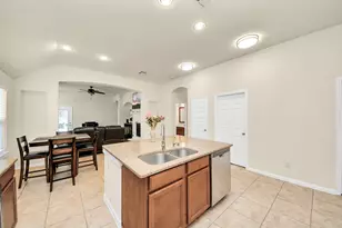 12906 Millstream Bend Ln, Tomball, TX 77377 - Photo 11