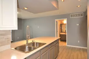 260 El Dorado Blvd, Houston, TX 77598 - Photo 5