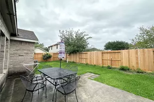 2211 Winding Hollow Dr, Katy, TX 77450 - Photo 31