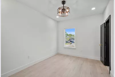 3615 Dreyfus Street, Houston, TX 77021 - Photo 9