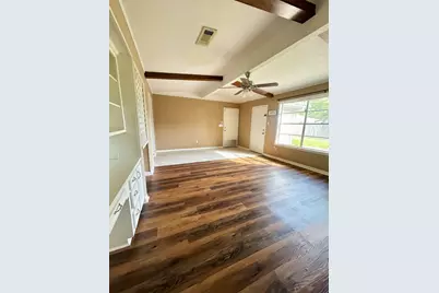 3800 Kingsway Drive, Baytown, TX 77521 - Photo 13