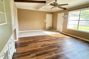 3800 Kingsway Dr, Baytown, TX 77521 - Photo 13