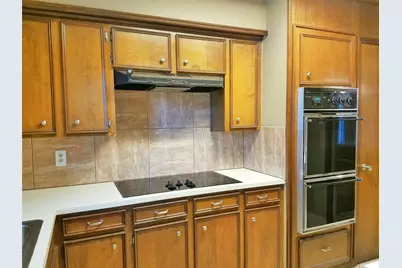 3800 Kingsway Drive, Baytown, TX 77521 - Photo 19