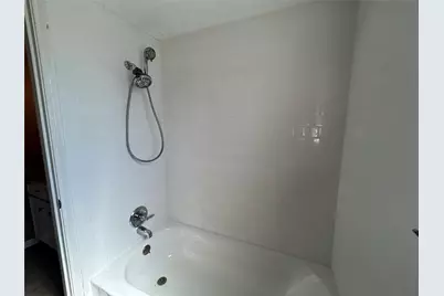 3800 Kingsway Drive, Baytown, TX 77521 - Photo 25
