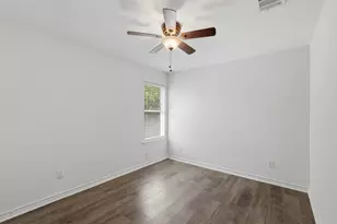 3907 Bridgeberry Ct, College Station, TX 77845 - Photo 9