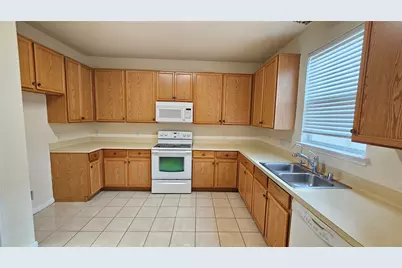 7918 Barnes Ridge Lane, Houston, TX 77072 - Photo 7