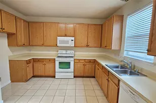 7918 Barnes Ridge Ln, Houston, TX 77072 - Photo 7