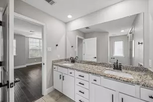 4719 Glen Isle Dr, Houston, TX 77009 - Photo 29