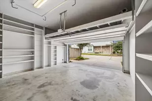 4719 Glen Isle Dr, Houston, TX 77009 - Photo 41