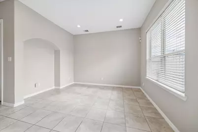 4719 Glen Isle Drive, Houston, TX 77009 - Photo 5