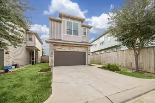 4719 Glen Isle Dr, Houston, TX 77009 - Photo 3
