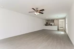 1717 Lofty Cedar Ct, Conroe, TX 77301 - Photo 3