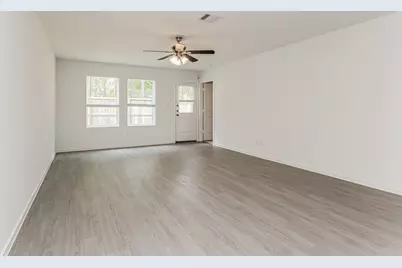 1717 Lofty Cedar Court, Conroe, TX 77301 - Photo 5