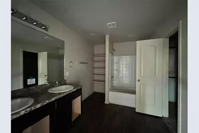 1639 Mustang Canyon Way, Houston, TX 77049 - Photo 15