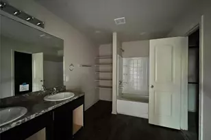 1639 Mustang Cyn Wy, Houston, TX 77049 - Photo 15