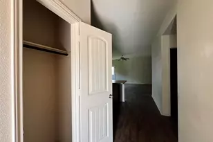 1639 Mustang Cyn Wy, Houston, TX 77049 - Photo 7