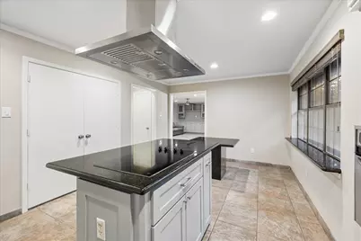 11 Pembrook Court, Bellaire, TX 77401 - Photo 3