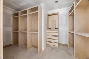1050 W 42nd St, Houston, TX 77018 - Photo 17