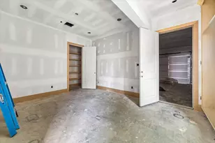 1050 W 42nd St, Houston, TX 77018 - Photo 25
