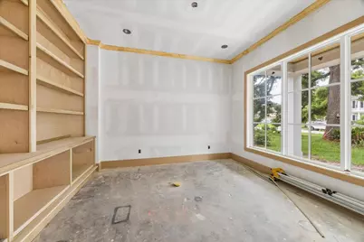 1050 W 42nd Street, Houston, TX 77018 - Photo 3