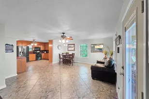 270 Andrew Jackson Cir, Hemphill, TX 75948 - Photo 23