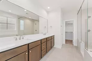 2706 Grand Fountains Dr, Houston, TX 77054 - Photo 15