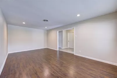 9611 Greenwillow Street, Houston, TX 77096 - Photo 19