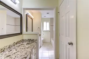 9611 Greenwillow St, Houston, TX 77096 - Photo 21