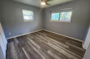 13279 Southshore Dr, Conroe, TX 77304 - Photo 11