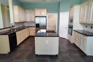 3010 Ravensport Dr, Pearland, TX 77584 - Photo 9