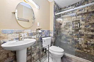 2700 Bellefontaine St, Houston, TX 77025 - Photo 21