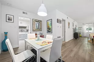 2700 Bellefontaine St, Houston, TX 77025 - Photo 11