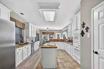 2125 Shaly Breeze Lane, League City, TX 77573 - Photo 17