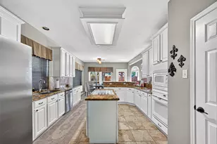 2125 Shaly Breeze Ln, League City, TX 77573 - Photo 17