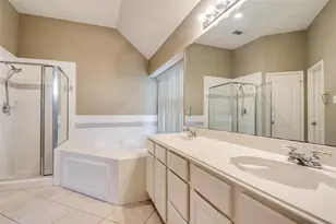 9827 Bestin Ln, Houston, TX 77065 - Photo 19