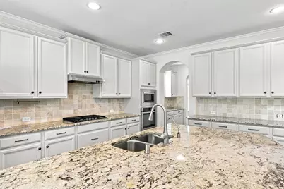 3020 Rocky Canyon Drive, Pearland, TX 77584 - Photo 13