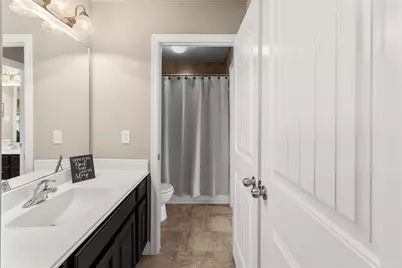 14306 Meadowlands Drive, Mont Belvieu, TX 77523 - Photo 37