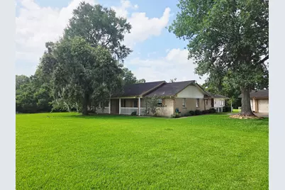 503 Greenbriar Avenue, Friendswood, TX 77546 - Photo 1