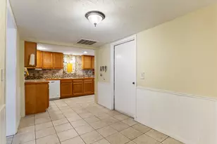 26616 FM457, Sargent, TX 77414 - Photo 7