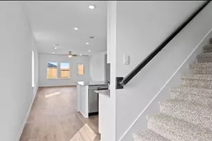 1703 Knox Hill Path, Iowa Colony, TX 77583 - Photo 3